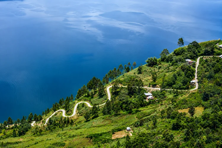 10 Destinasi Wisata di Huta Ginjang dan Sekitarnya